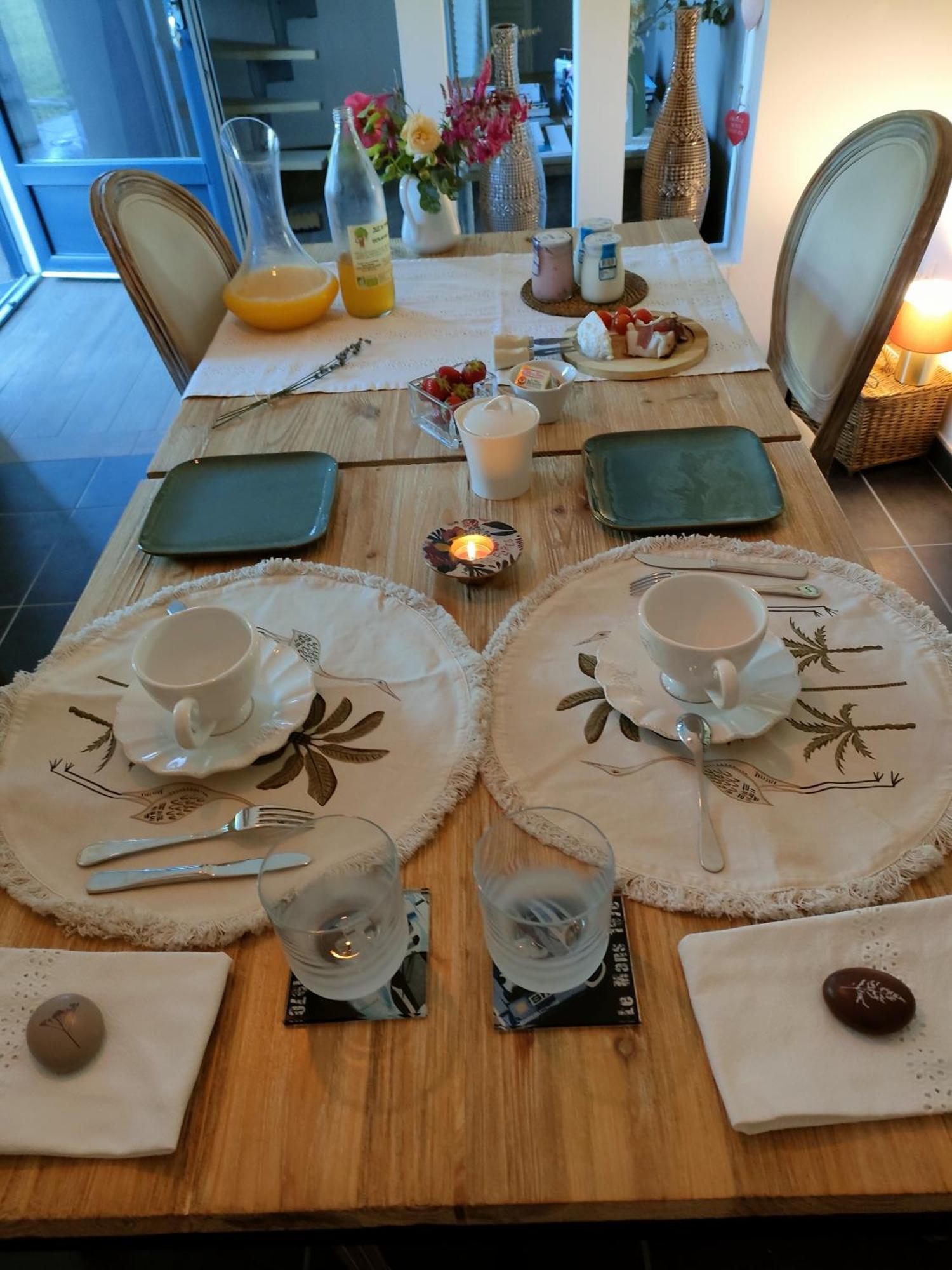 La Catiniere Bed & Breakfast Arnage Exterior photo